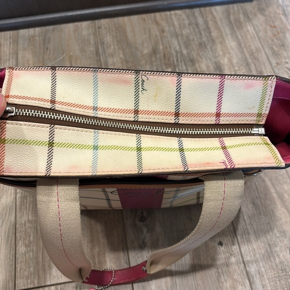 Coach Pink and Cream Plaid Tote Bag with Matching Small Pouch - Picture 14 of 17